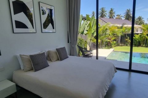 Villa in Surat Thani, Thailand 3 bedrooms № 134724 - photo 10