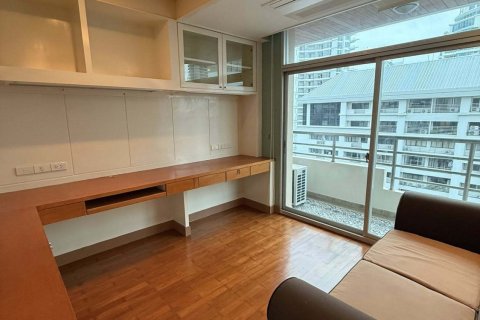 Condo à Pathum Wan, Bangkok, Thaïlande, 2 chambres  № 152760 - photo 8