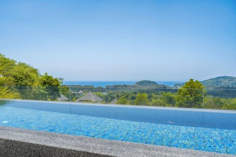 Penthouse in Phuket, Thailand 3 bedrooms № 161767 - photo 23