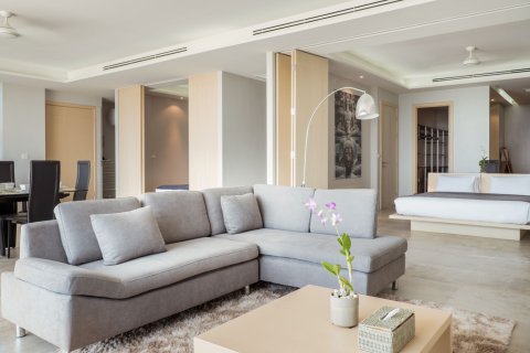 Penthouse in Phuket, Thailand 3 bedrooms № 161767 - photo 7