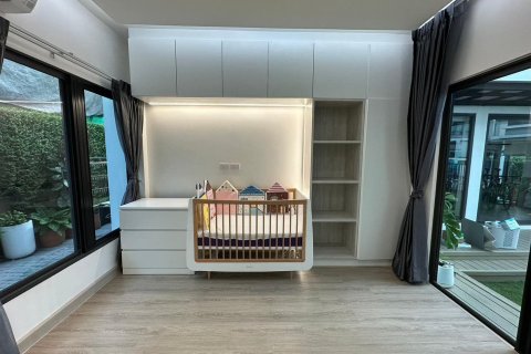 House in Bang Kapi, Bangkok, Thailand 3 bedrooms № 161771 - photo 5