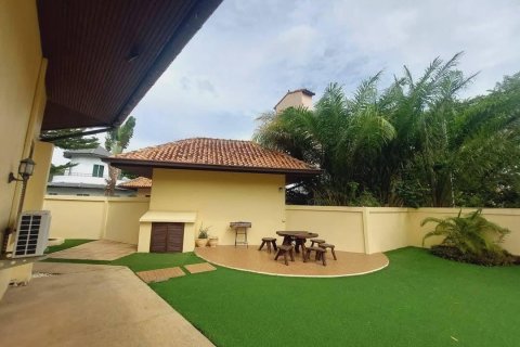 Villa in Pattaya, Thailand 3 Schlafzimmer № 233322 - Foto 6