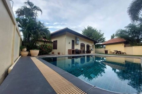 Villa in Pattaya, Thailand 3 bedrooms № 233322