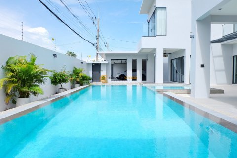 Studio in Pattaya, Thailand № 200258