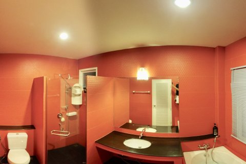 House in San Kamphaeng, Thailand 4 bedrooms № 138779 - photo 13