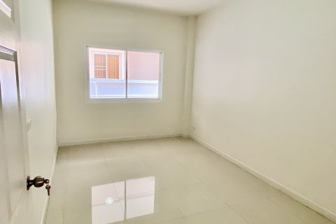 House in San Kamphaeng, Thailand 4 bedrooms № 138779 - photo 7