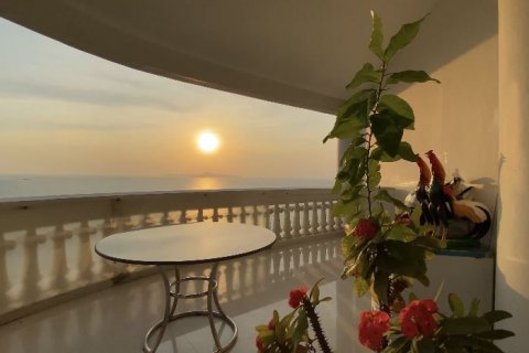 Condo in Pattaya, Thailand, 3 bedrooms  № 138780 - photo 1