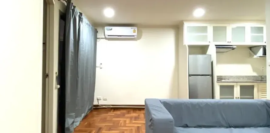 Studio dans le Condo à Khlong Toei, Bangkok, Thaïlande  № 169537