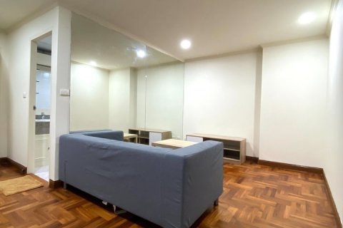 Studio dans le Condo à Khlong Toei, Bangkok, Thaïlande  № 169537 - photo 2