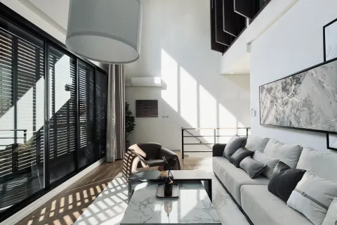 Дуплекс в Лат Пхрау, Бангкок, Таиланд с 3 спальнями  № 169536 - фото 2