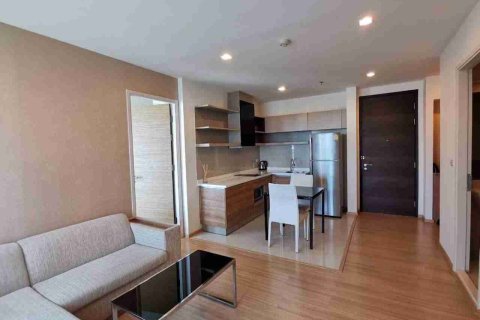 Condo in Bangkok, Thailand, 2 bedrooms  № 183509 - photo 5