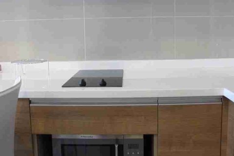 Condo in Bangkok, Thailand, 2 bedrooms  № 183509 - photo 8