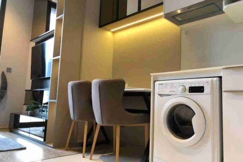 Condo à Thonburi, Bangkok, Thaïlande, 1 chambre  № 183515 - photo 5