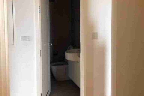 Condo in Thonburi, Bangkok, Thailand, 2 bedrooms № 183514 - photo 8