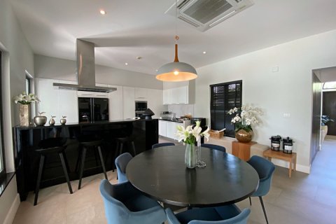 Villa à Hua Hin, Thaïlande 4 chambres № 168357 - photo 17