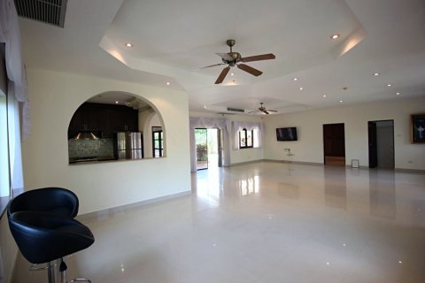 Villa à Hua Hin, Thaïlande 4 chambres № 168359 - photo 11