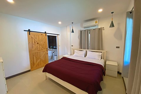 Villa in Pran Buri, Thailand 5 bedrooms № 168392 - photo 22