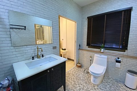Villa in Pran Buri, Thailand 5 bedrooms № 168392 - photo 25