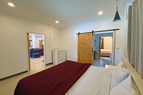 Villa in Pran Buri, Thailand 5 bedrooms № 168392 - photo 23