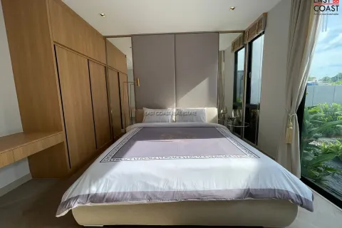 Casa de 3 dormitorios en Pattaya, Tailandia № 212996 - foto 11