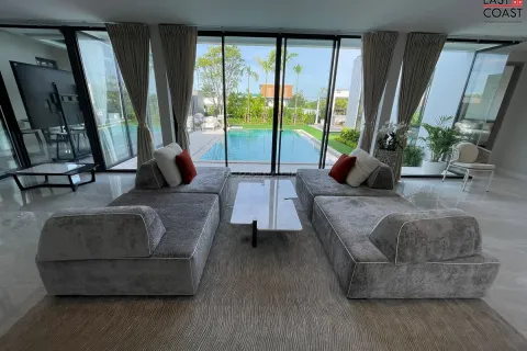 Casa de 3 dormitorios en Pattaya, Tailandia № 212996 - foto 8