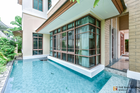 House in Bangkok, Thailand 4 bedrooms № 190246 - photo 6