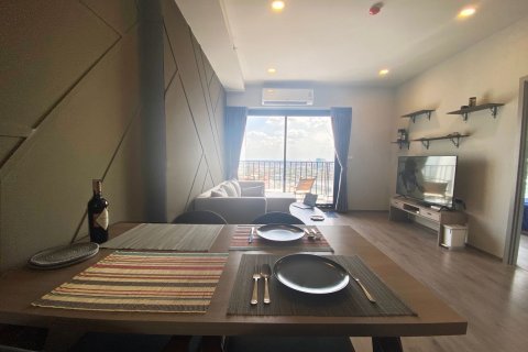 Кондоминиум с 2 спальнями в Банг Сью, Бангкок, Таиланд № 167370 - фото 3