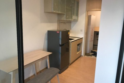 Studio in the Condo in Watthana, Bangkok, Thailand  № 167368 - photo 2