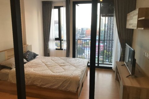 Studio in the Condo in Watthana, Bangkok, Thailand  № 167368 - photo 4