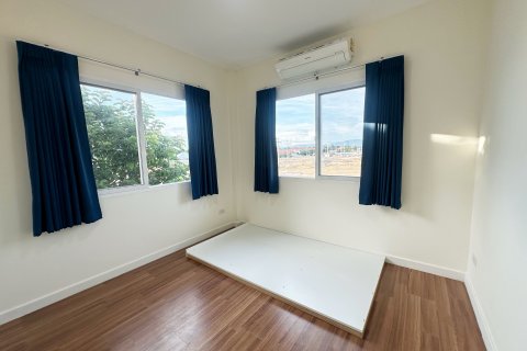 Maison à San Sai, Thaïlande 3 chambres № 145947 - photo 22