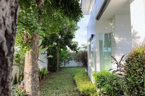 Maison à San Sai, Thaïlande 3 chambres № 145947 - photo 16