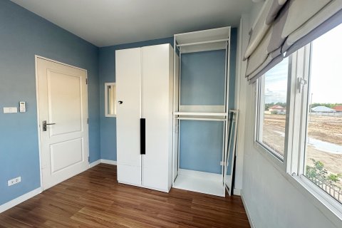 Maison à San Sai, Thaïlande 3 chambres № 145947 - photo 23