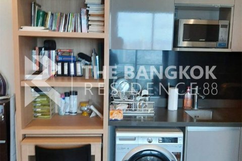 Condo in Bangkok, Thailand, 1 bedroom  № 186704