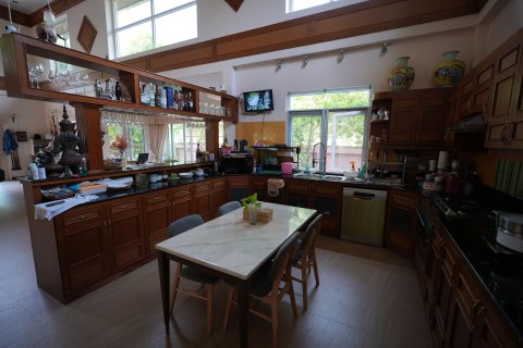 Вилла в Кату, Таиланд с 7 спальнями  № 159660 - фото 8