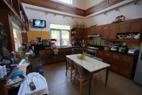 Вилла в Кату, Таиланд с 7 спальнями  № 159660 - фото 7