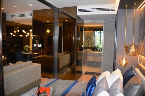 Студия в кондо в Ваттхане, Бангкок, Таиланд № 159655 - фото 11