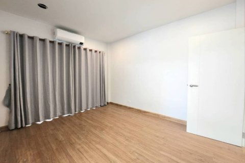 Вилла в Банг Пхли Яи, Таиланд с 4 спальнями  № 133876 - фото 8