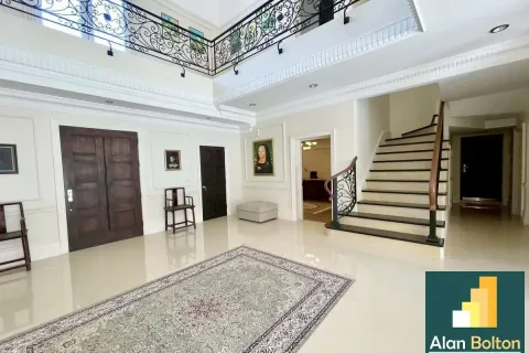 Casa de 6 dormitorios en Pattaya, Tailandia № 211301 - foto 13