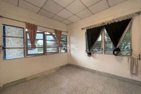 Adosado de 3 dormitorios en Pattaya, Tailandia № 211298 - foto 6