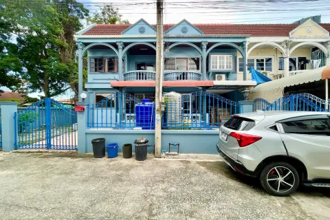 Adosado de 3 dormitorios en Pattaya, Tailandia № 211298 - foto 14