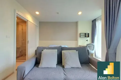 Estudio en el condominio en Jomtien Beach, Pattaya, Tailandia № 211296 - foto 4