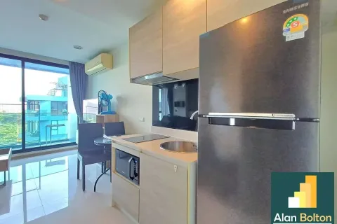 Estudio en el condominio en Jomtien Beach, Pattaya, Tailandia № 211296 - foto 11