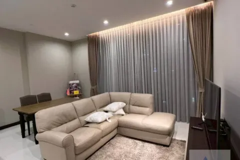 Condo in Khlong Toei, Bangkok, Thailand, 2 bedrooms  № 214425