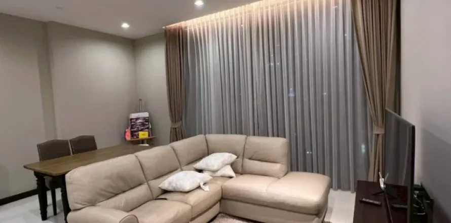 Condo à Khlong Toei, Bangkok, Thaïlande, 2 chambres  № 214425