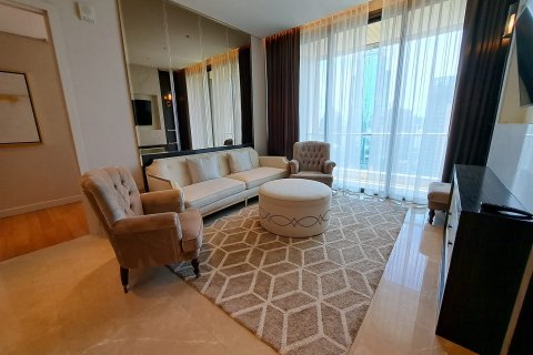 Condo in Bangkok, Thailand, 2 bedrooms  № 157493 - photo 11