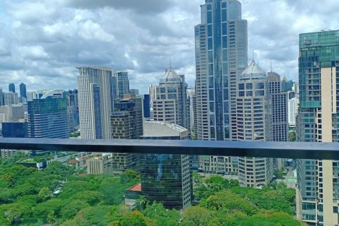 Condo in Bangkok, Thailand, 2 bedrooms  № 157496 - photo 2