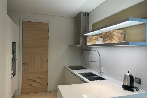 Condo in Bangkok, Thailand, 2 bedrooms  № 157494 - photo 8