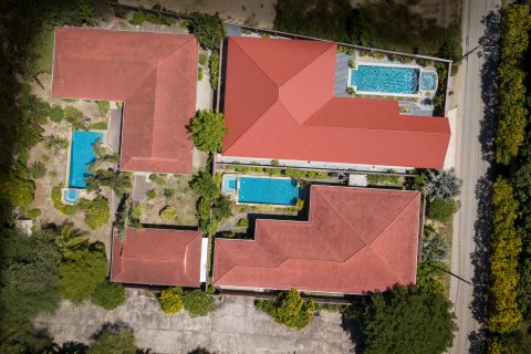 Villa à Pattaya, Thaïlande 15 chambres № 135855 - photo 1