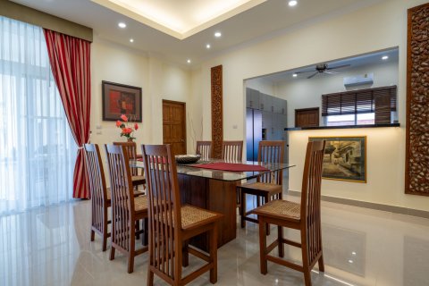 Villa à Pattaya, Thaïlande 15 chambres № 135855 - photo 27
