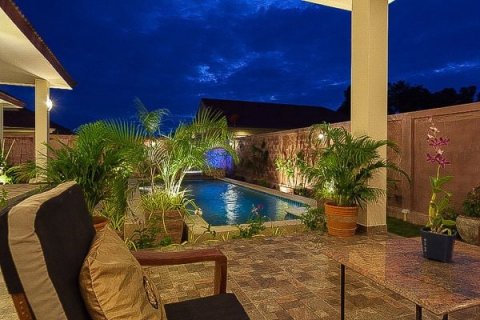 Villa à Pattaya, Thaïlande 15 chambres № 135855 - photo 22